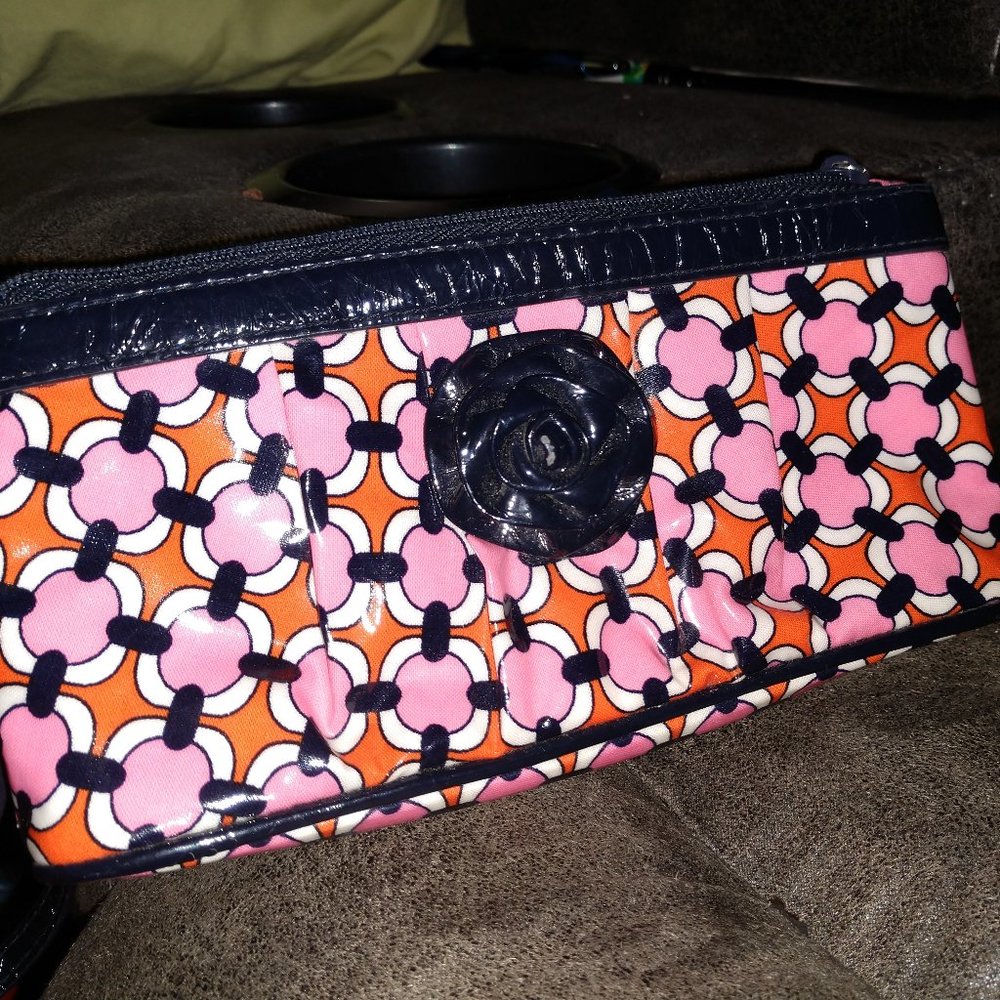 VERA BRADLEY - FRILL - LOVES ME - WRISTLET